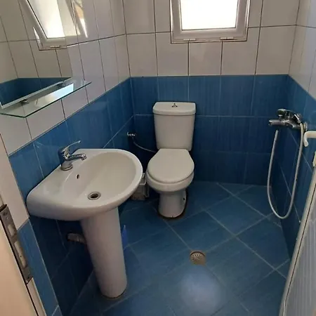 بيت ضيافة 3 Ishujt