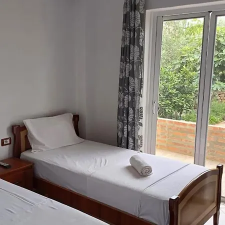 3 Ishujt كساميل