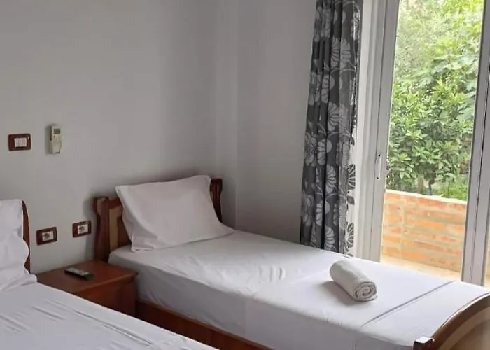 Casa de hóspedes 3 Ishujt 3*