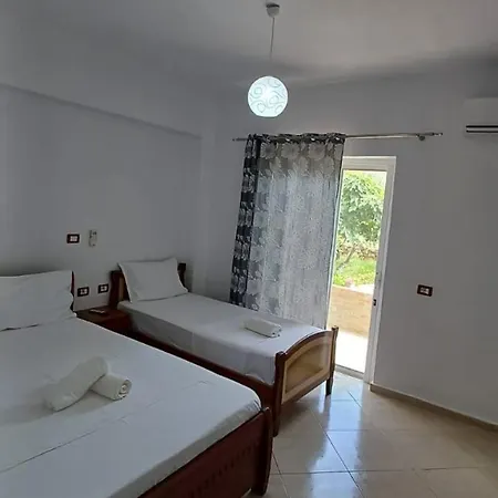 3 Ishujt Guest house Ksamil
